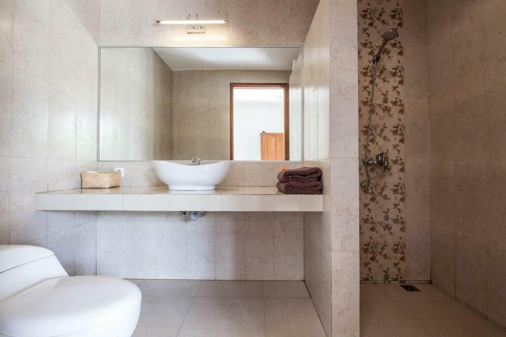 Adorable 1Br Villas In The Herat Of Seminyak Esterno foto